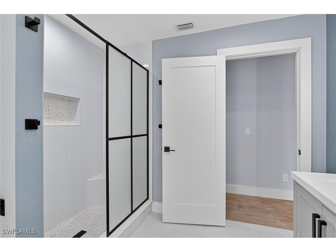 5270 Berkeley Drive Naples FL 34112 225079174 image25