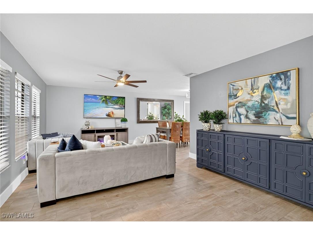 5270 Berkeley Drive Naples FL 34112 225079174 image4