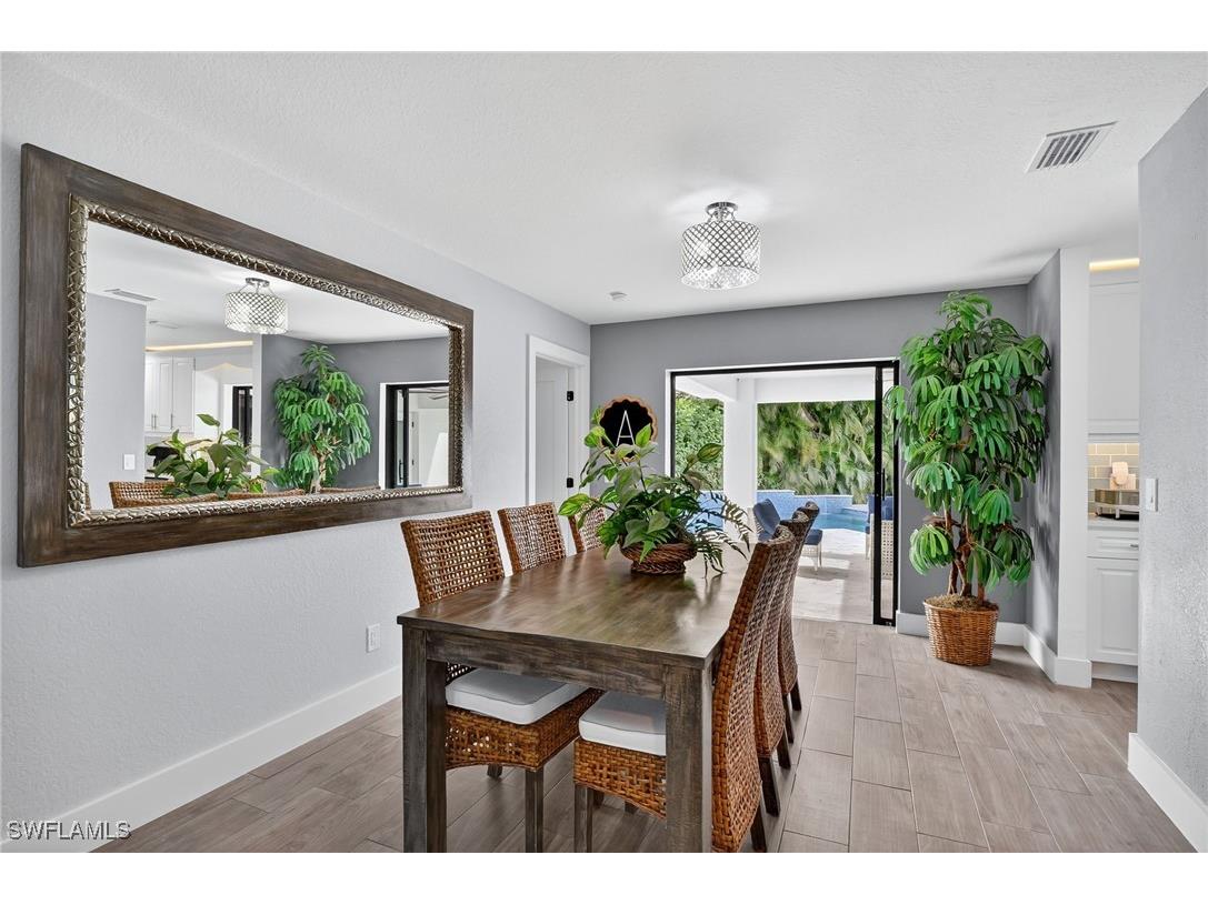 5270 Berkeley Drive Naples FL 34112 225079174 image7