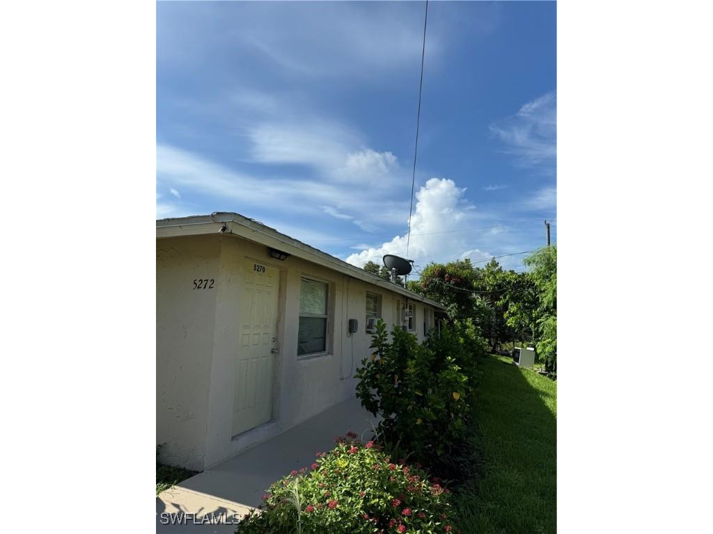 5270 Texas Avenue Naples FL 34113 224061507 image1