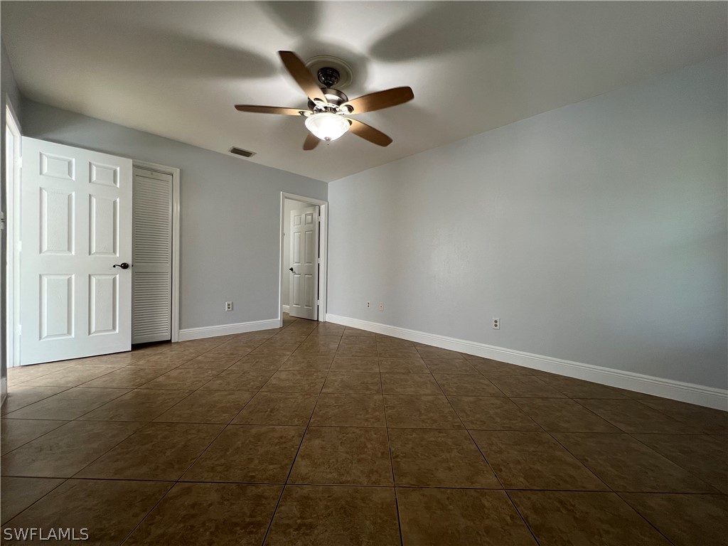 5270 Treetops Drive #J201 Naples FL 34113 226004038 image14