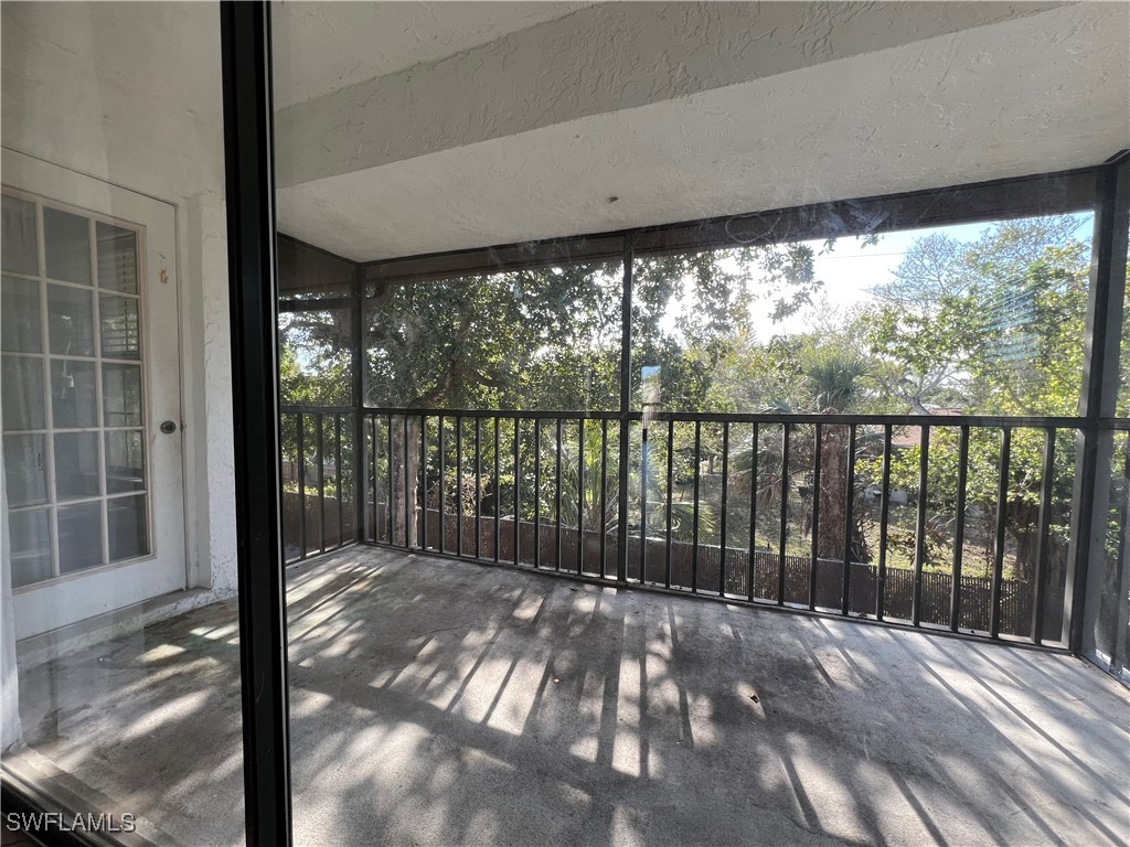 5270 Treetops Drive #J201 Naples FL 34113 226004038 image5