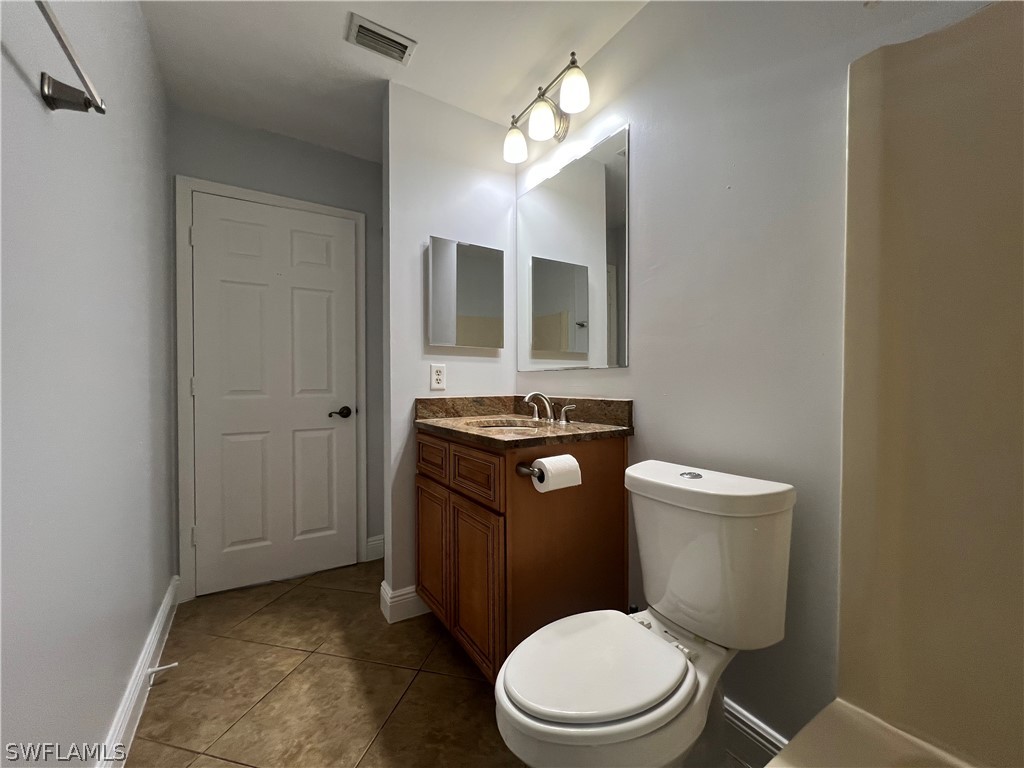 5270 Treetops Drive #J201 Naples FL 34113 226004038 image9