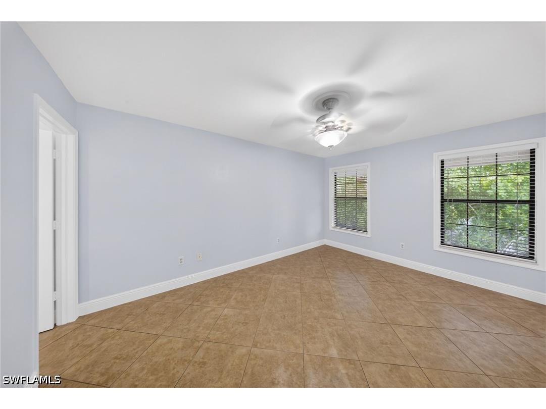 5270 Treetops Drive #J201 Naples FL 34113 226016502 image10