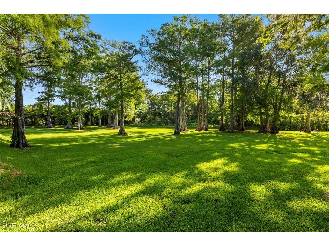 5271 Cherry Wood Drive Naples FL 34119 226005856 image11