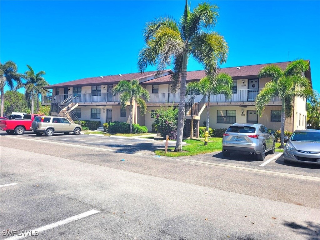 5271 Treetops Drive #W201 Naples FL 34113 225030285 image1