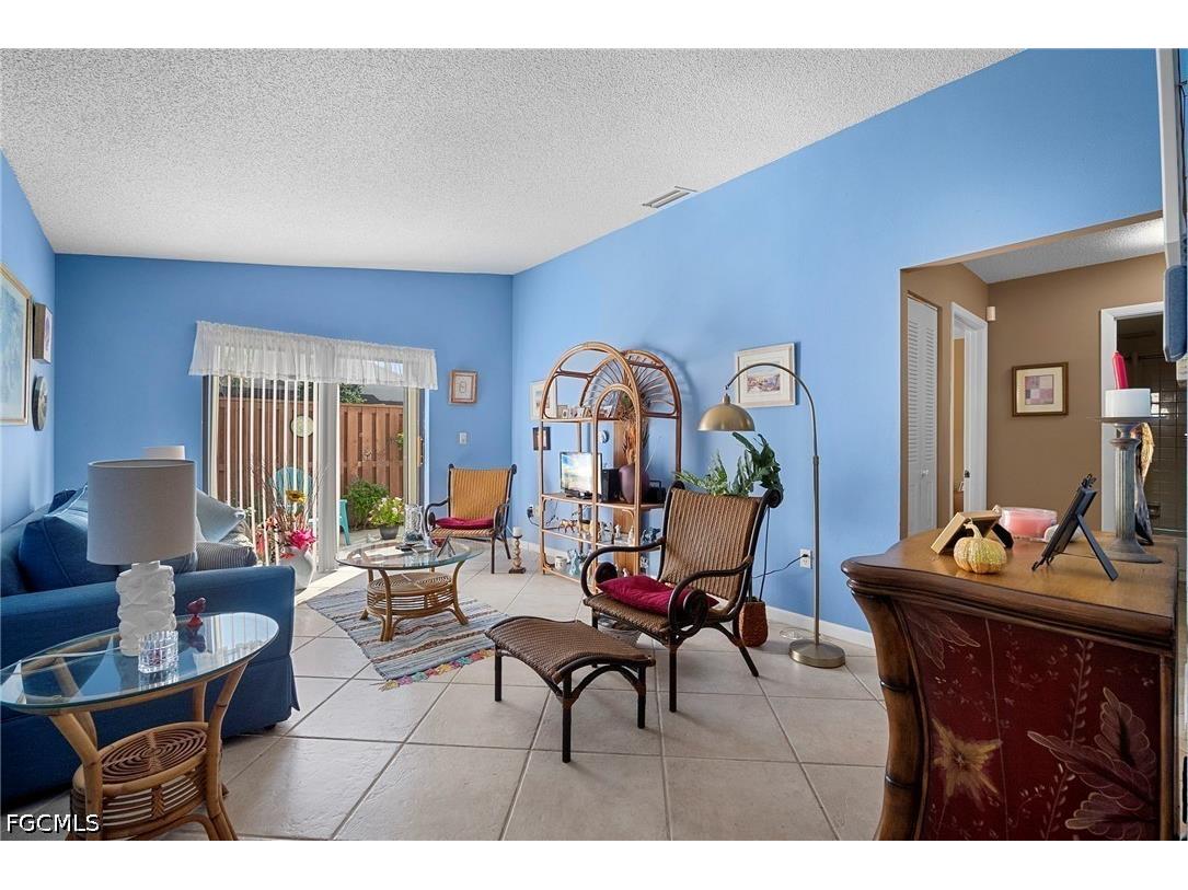 5272 Cedarbend Drive #1 Fort Myers FL 33919 2026028065 image5