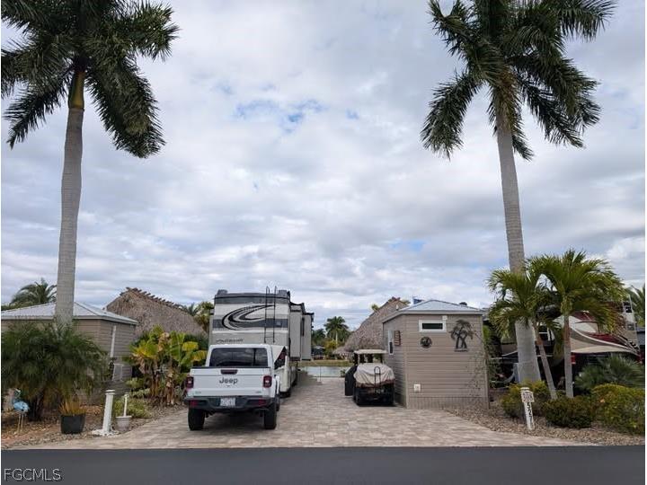 5279 Cypress Trail Resort Circle Fort Myers FL 33905 2026009804 image1