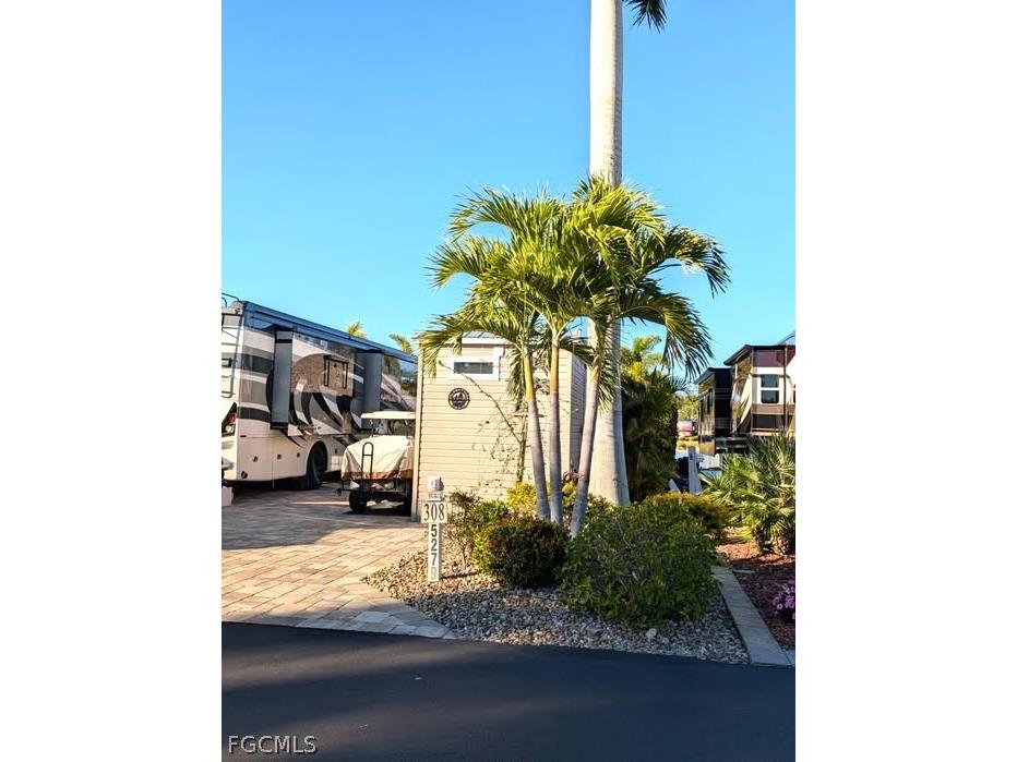 5279 Cypress Trail Resort Circle Fort Myers FL 33905 2026009804 image12