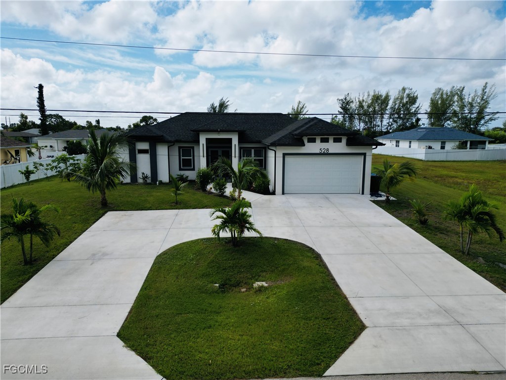 528 Jacaranda Parkway E Cape Coral FL 33909 2025012225 image2