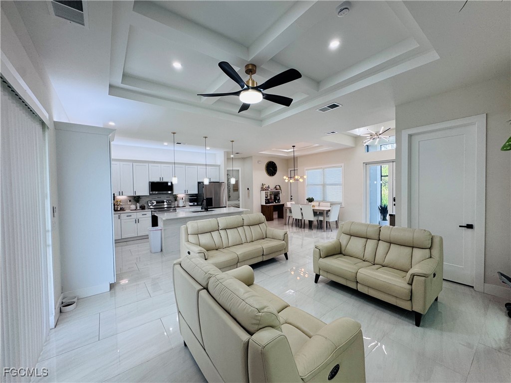 528 Jacaranda Parkway E Cape Coral FL 33909 2025012225 image21