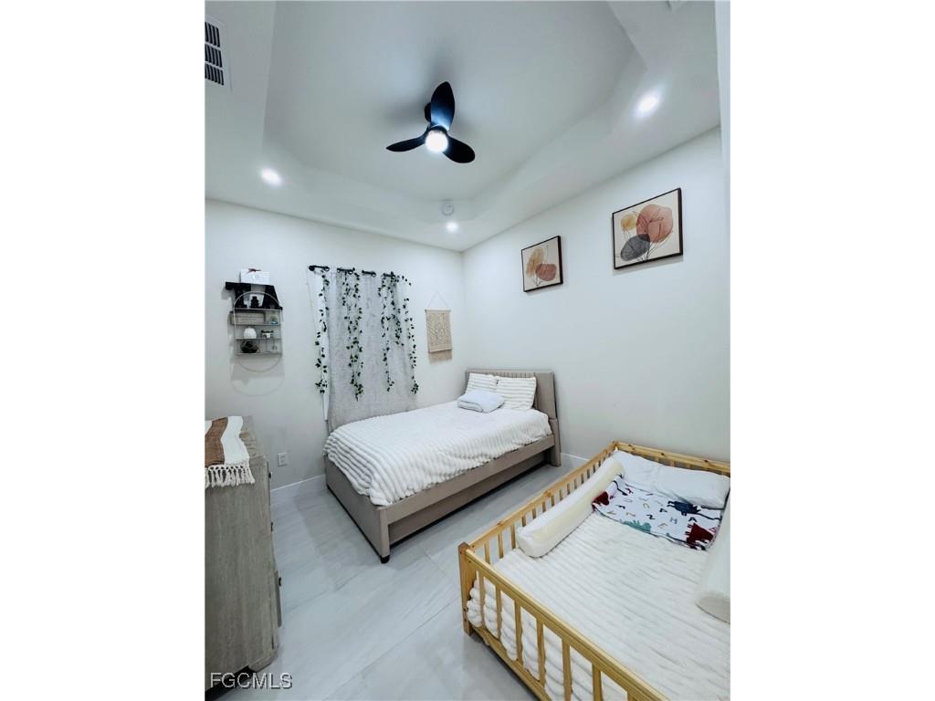 528 Jacaranda Parkway E Cape Coral FL 33909 2025012225 image39