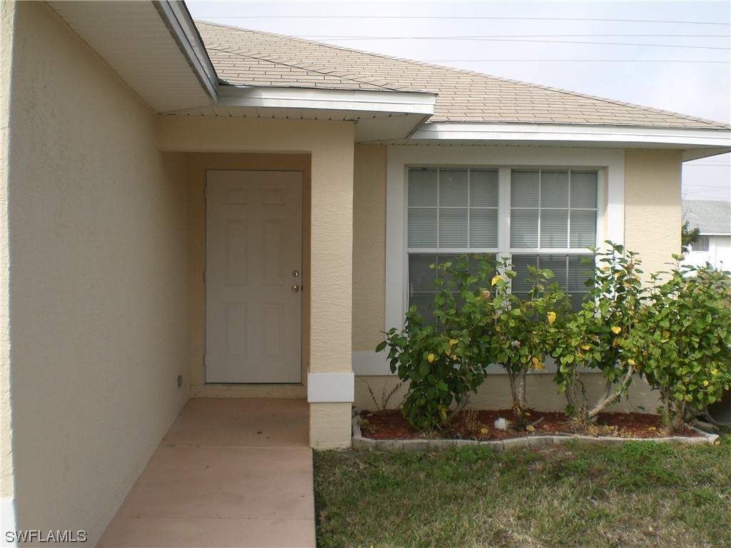 528 NE 24th Place Cape Coral FL 33909 223016590 image1
