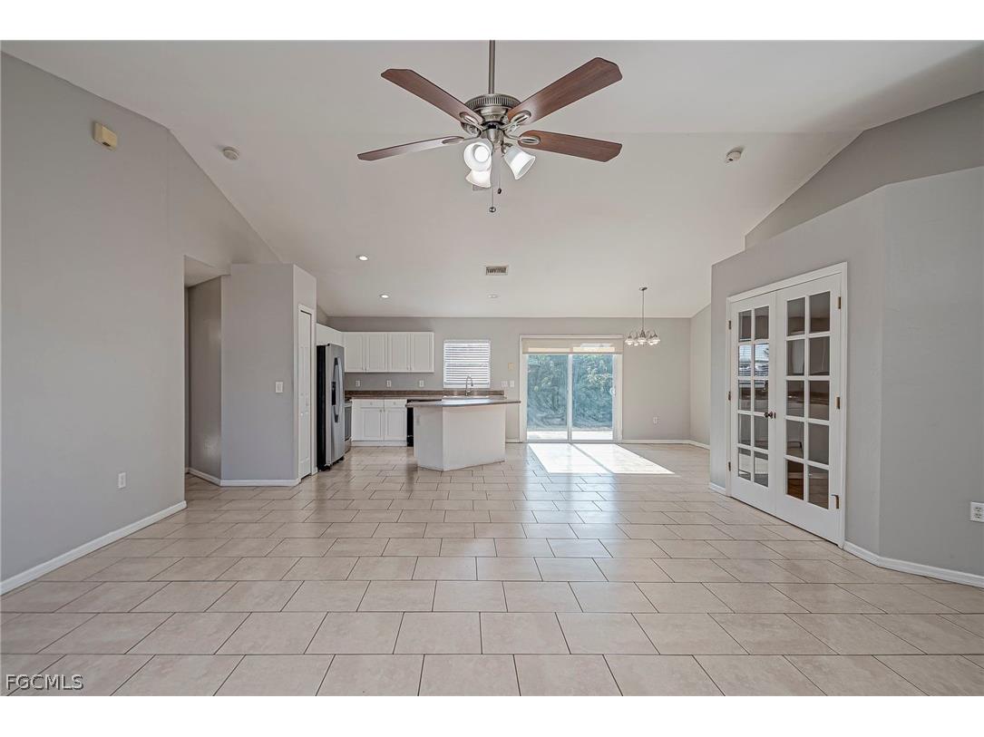 528 Peerless Circle Lehigh Acres FL 33974 2026007875 image3