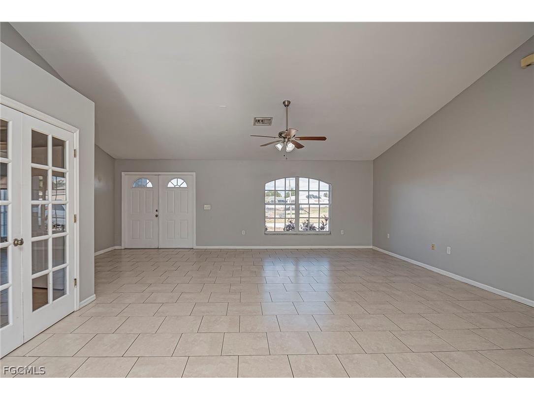 528 Peerless Circle Lehigh Acres FL 33974 2026007875 image6