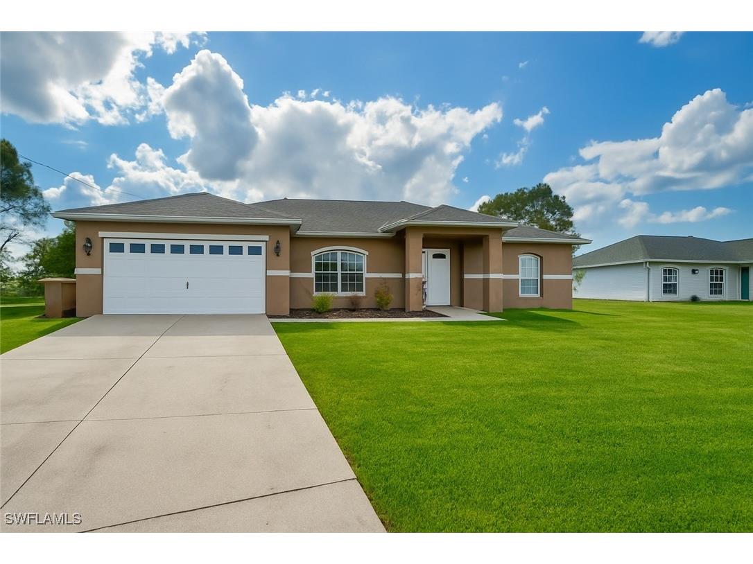 528 Peerless Circle Lehigh Acres FL 33974 225071115 image1