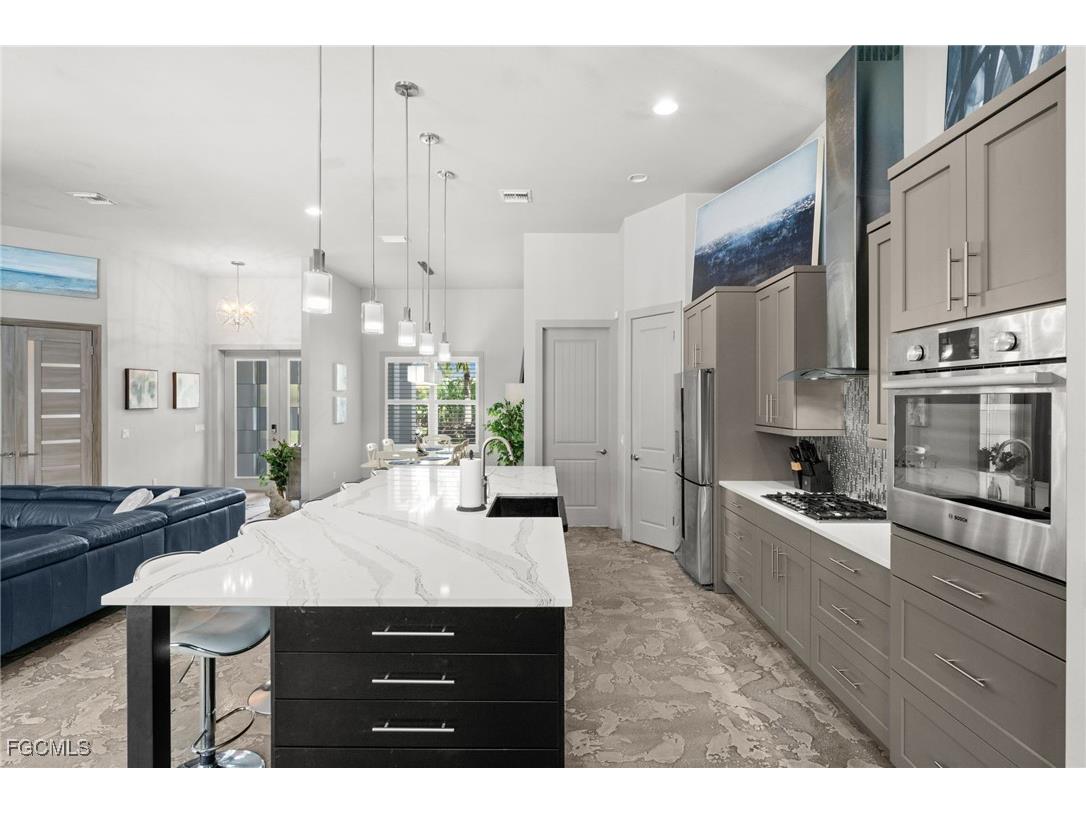 528 SE 14th Terrace Cape Coral FL 33990 2025013859 image10