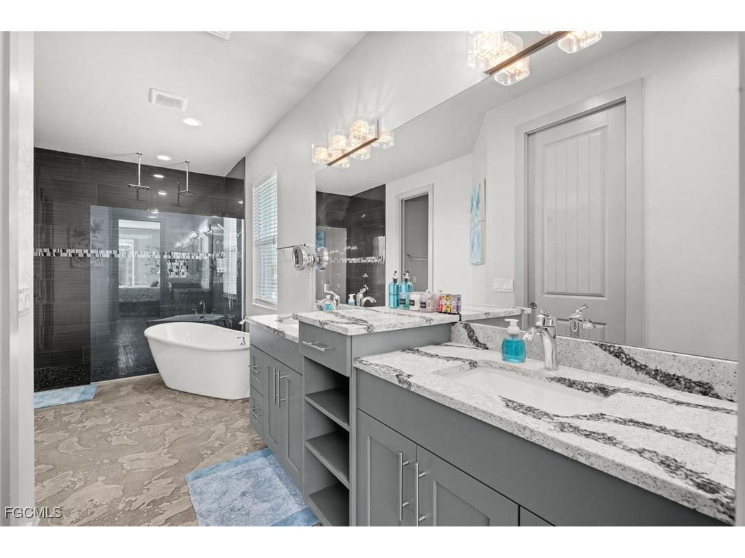 528 SE 14th Terrace Cape Coral FL 33990 2025013859 image20