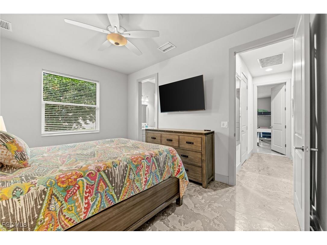 528 SE 14th Terrace Cape Coral FL 33990 2025013859 image30