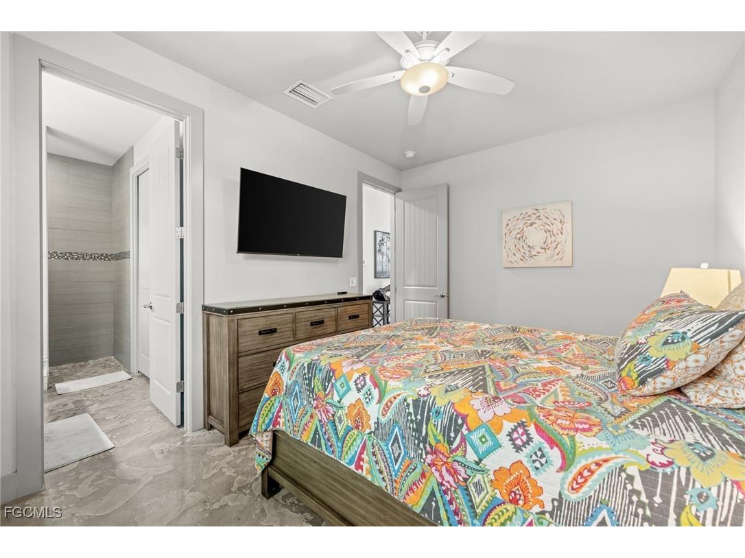 528 SE 14th Terrace Cape Coral FL 33990 2025013859 image36