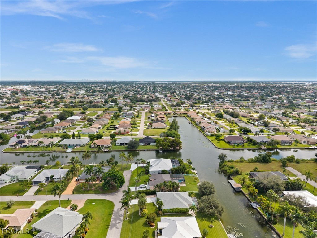 528 SE 14th Terrace Cape Coral FL 33990 2025013859 image50