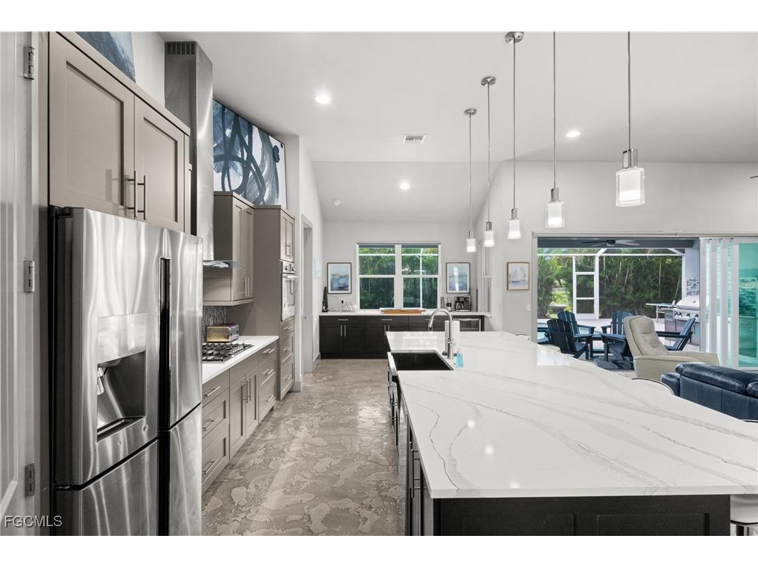 528 SE 14th Terrace Cape Coral FL 33990 2025013859 image7