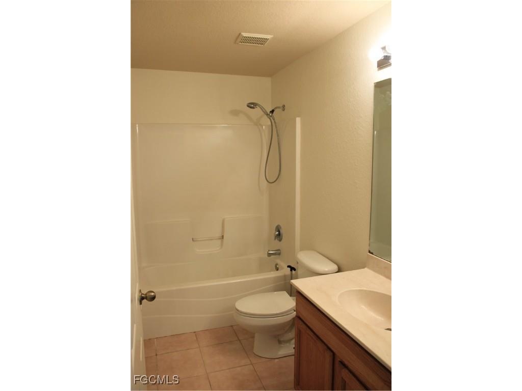 5280 Glenlivet Road Fort Myers FL 33907 2025017022 image13