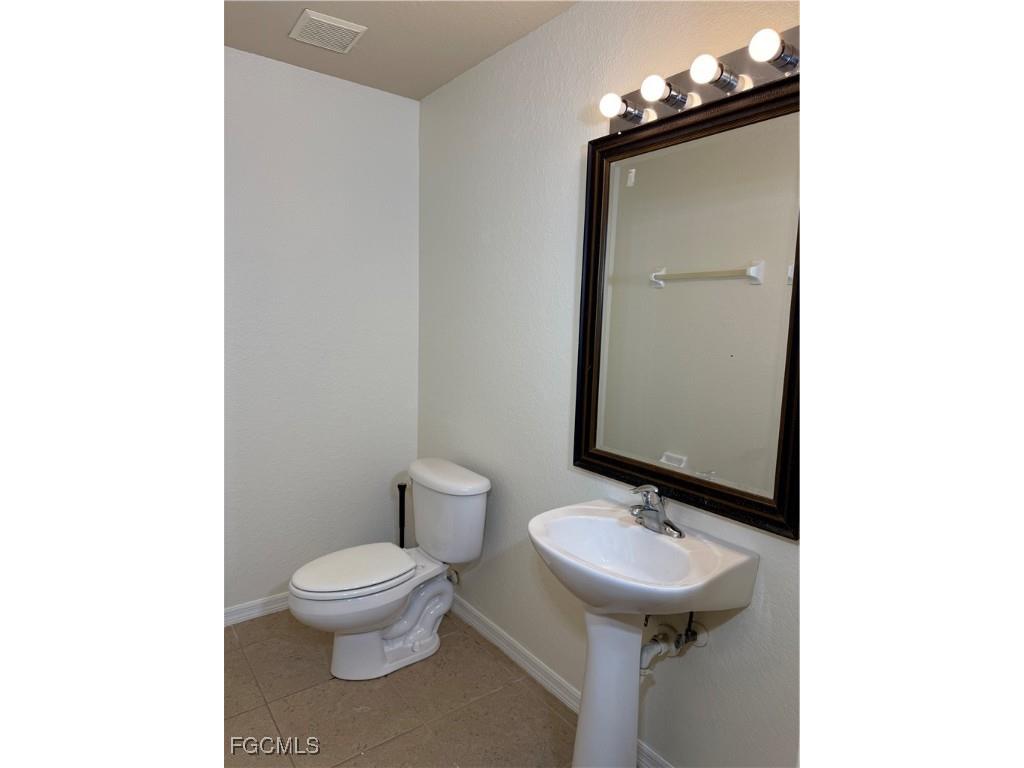 5280 Glenlivet Road Fort Myers FL 33907 2025017022 image7