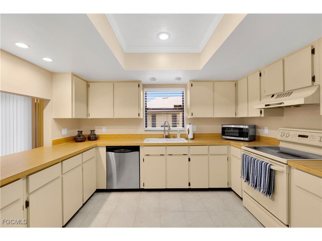 5282 Concord Way Fort Myers FL 33907 2025003410 image8