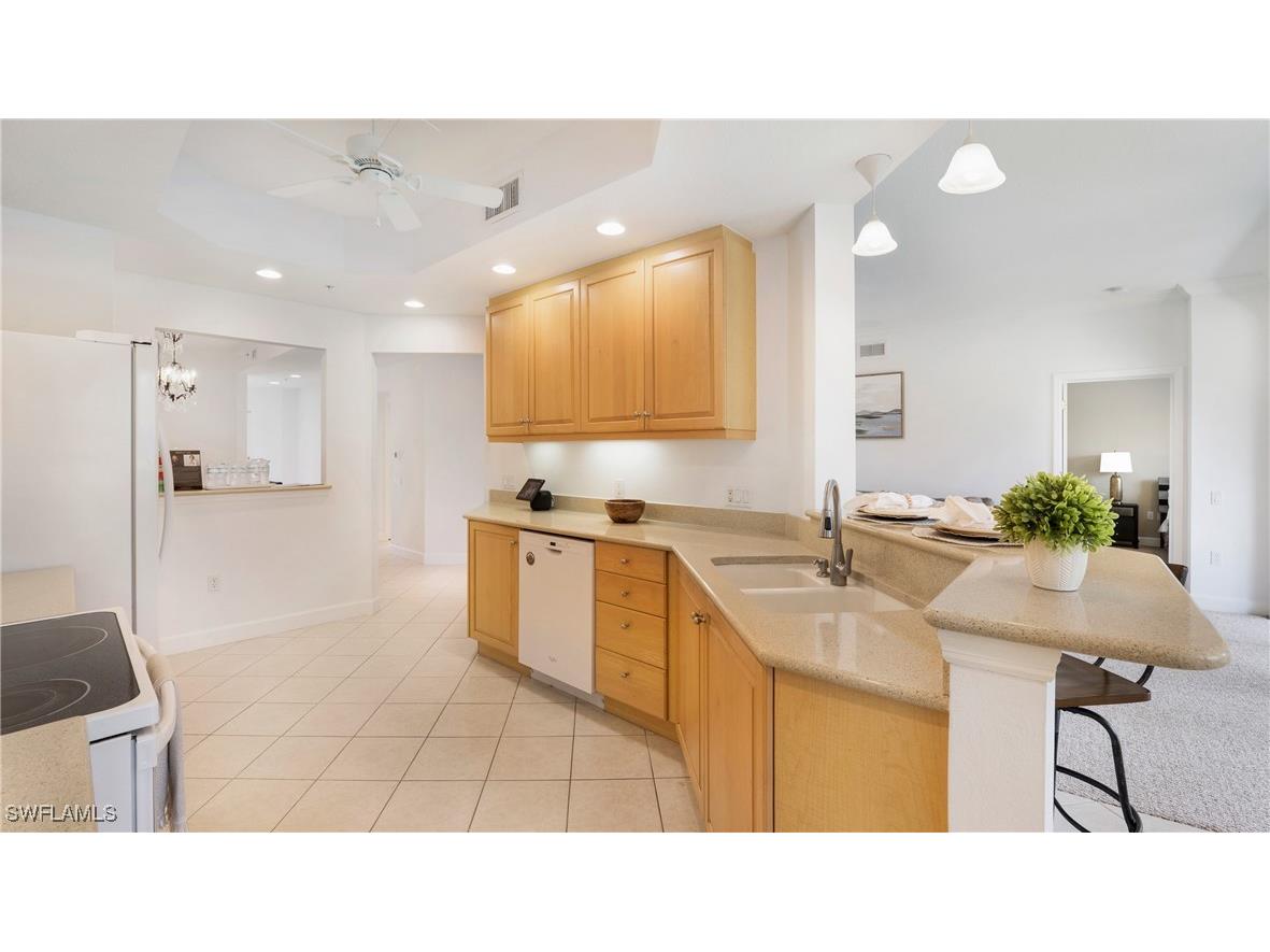 5284 Descanso Court #103B19 Sarasota FL 34238 225075433 image32