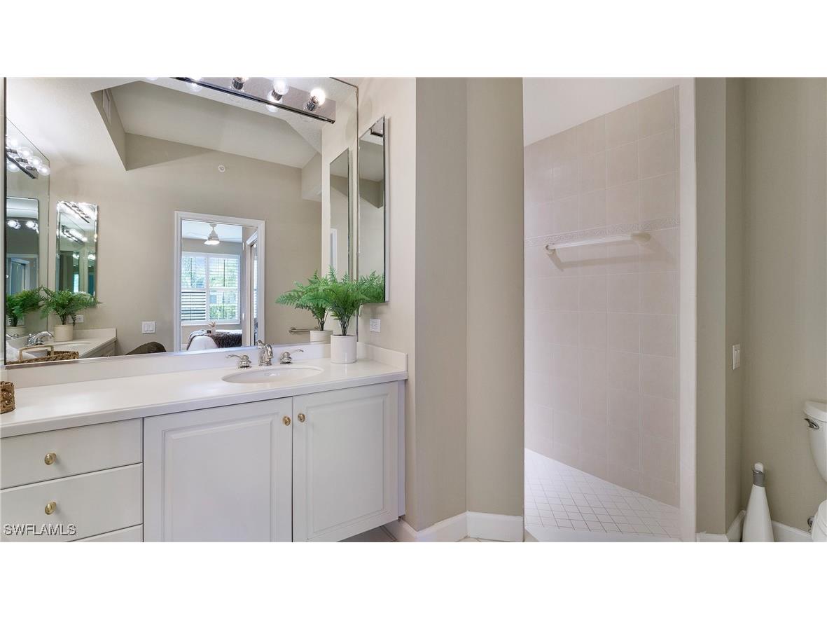 5284 Descanso Court #103B19 Sarasota FL 34238 225075433 image44