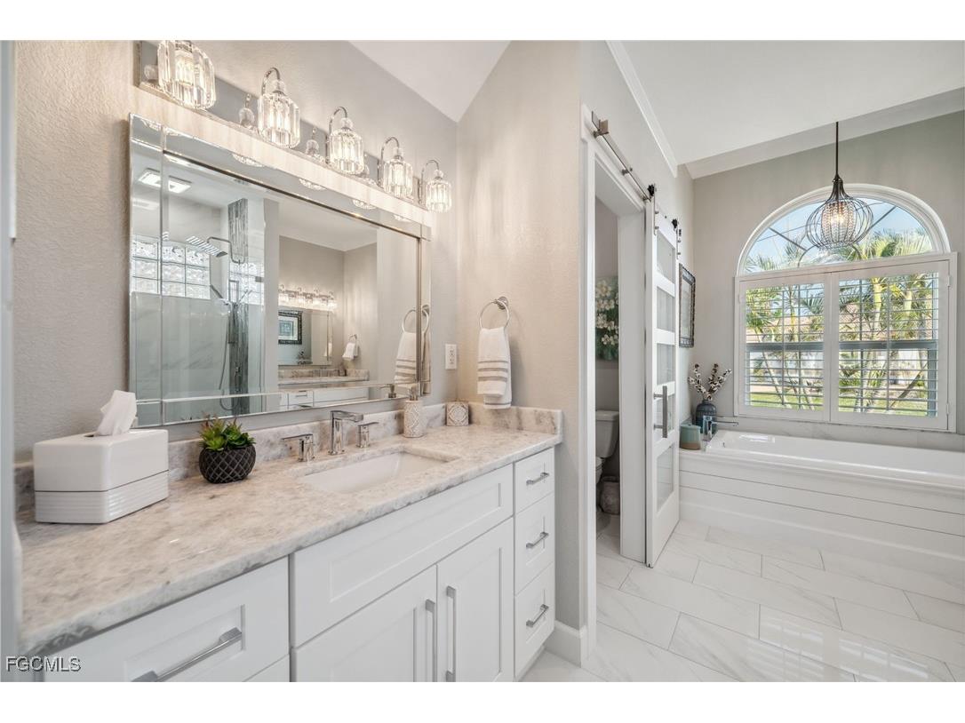 529 La Caruna Court Punta Gorda FL 33950 2025013877 image28