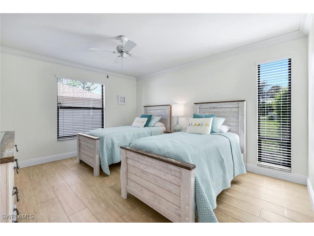 529 Lake Louise Circle #101 Naples FL 34110 225074214 image15