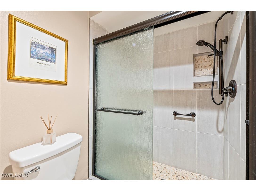 529 Mardel Drive #304 Naples FL 34104 226001576 image18