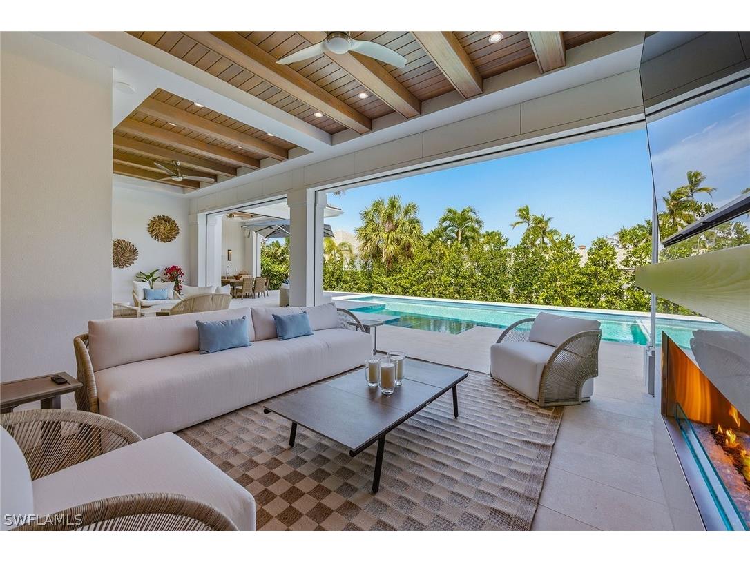 529 Neapolitan Way Naples FL 34103 226012543 image10