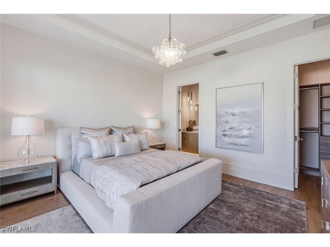 529 Neapolitan Way Naples FL 34103 226012543 image21