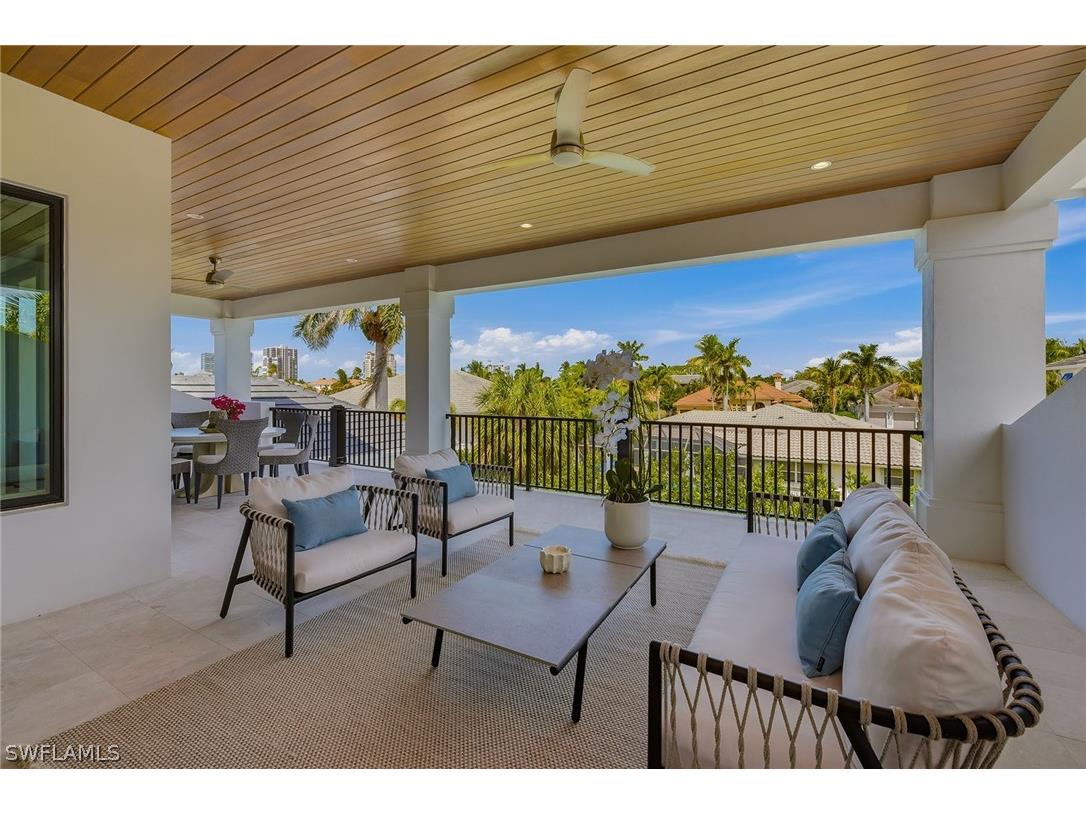 529 Neapolitan Way Naples FL 34103 226012543 image24