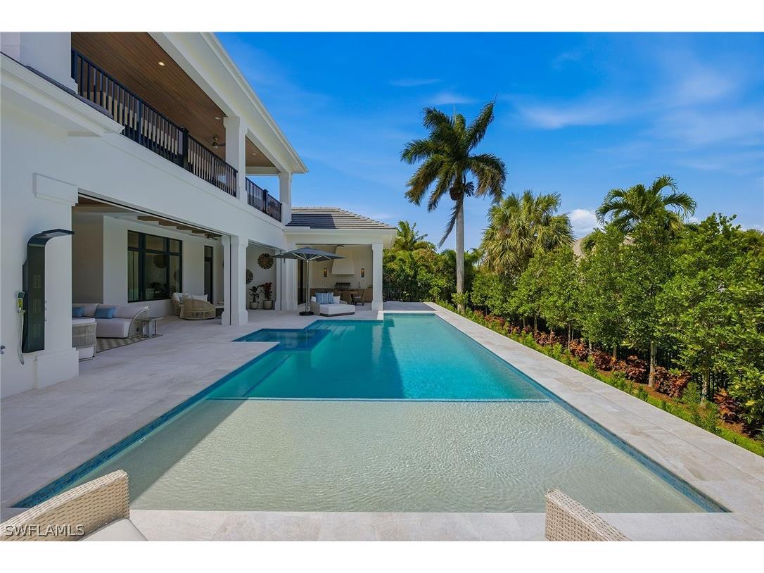 529 Neapolitan Way Naples FL 34103 226012543 image25