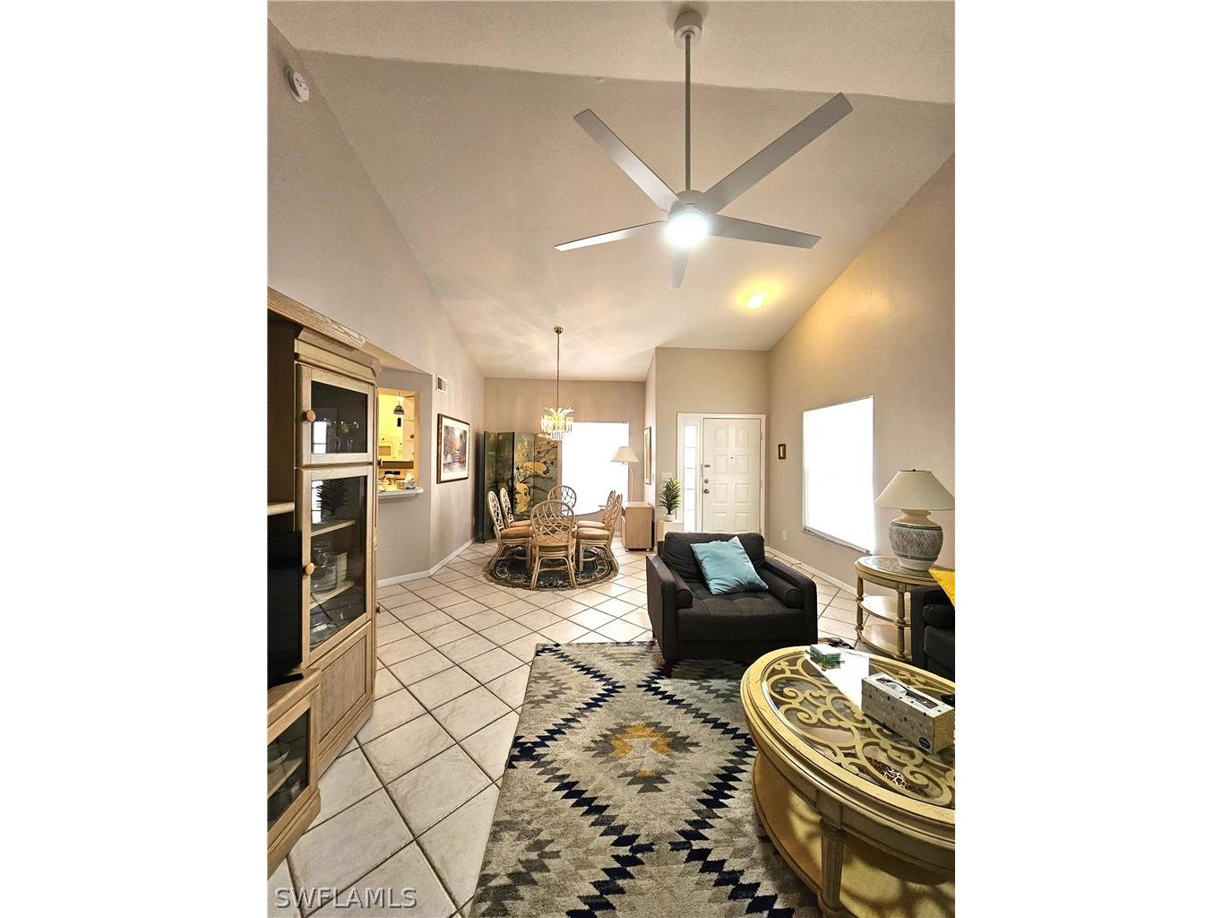 529 Windsor Square #101 Naples FL 34104 226009192 image2