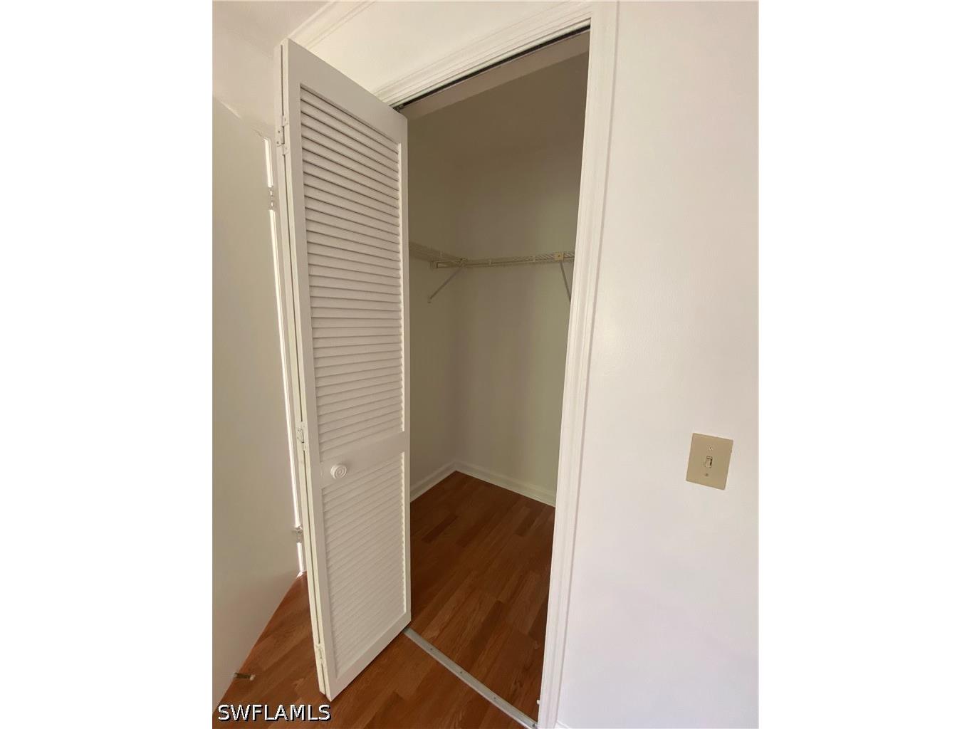5294 Treetops Drive #I-203 Naples FL 34113 226021868 image11