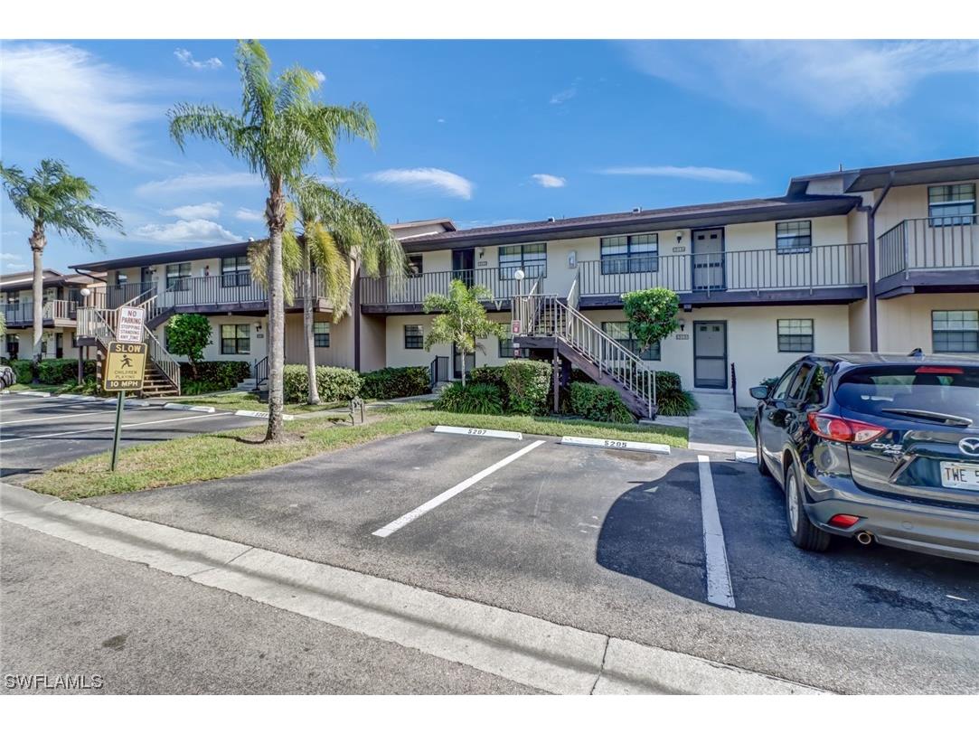 5295 Treetops Drive #V-203 Naples FL 34113 223095996 image1