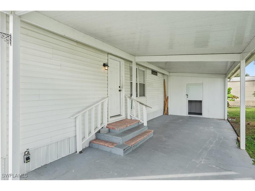 53 Grosbeak Lane Naples FL 34114 225072042 image4