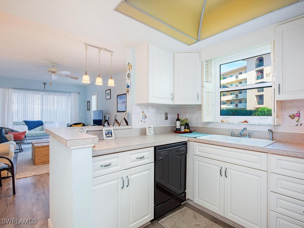 53 High Point Circle W #101 Naples FL 34103 226000193 image4