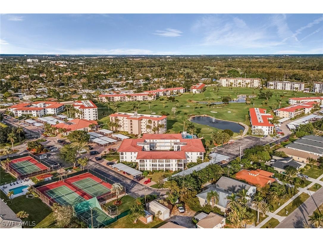 53 High Point Circle W #103 Naples FL 34103 223005040 image1