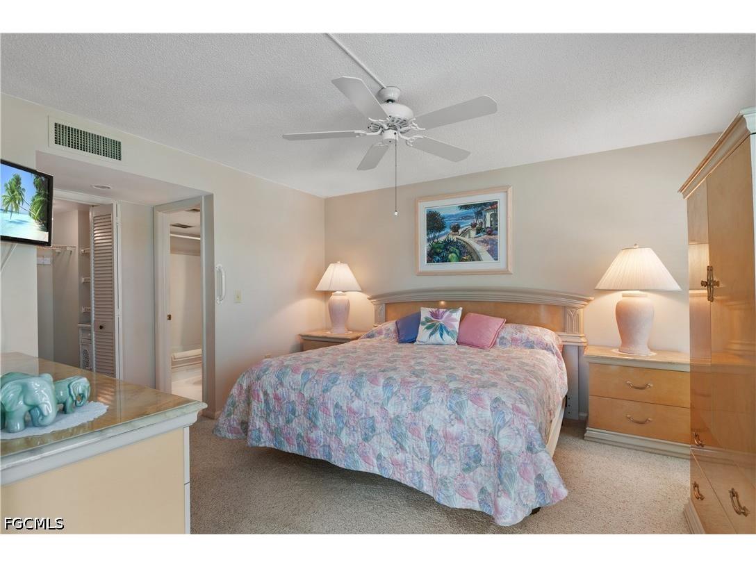 53 High Point Circle W #204 Naples FL 34103 2026015917 image14