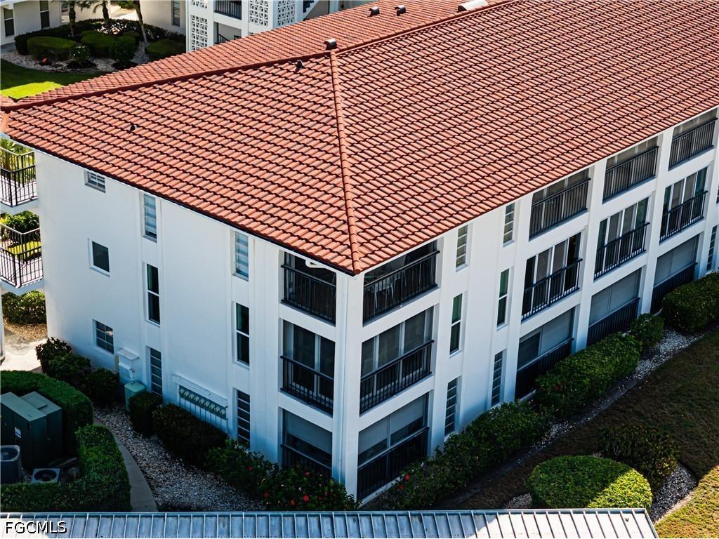 53 High Point Circle W #204 Naples FL 34103 2026015917 image29