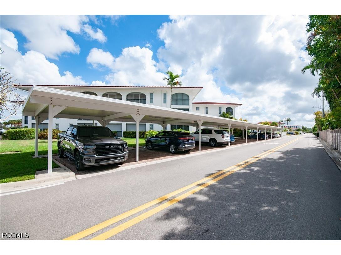 53 High Point Circle W #204 Naples FL 34103 2026015917 image36