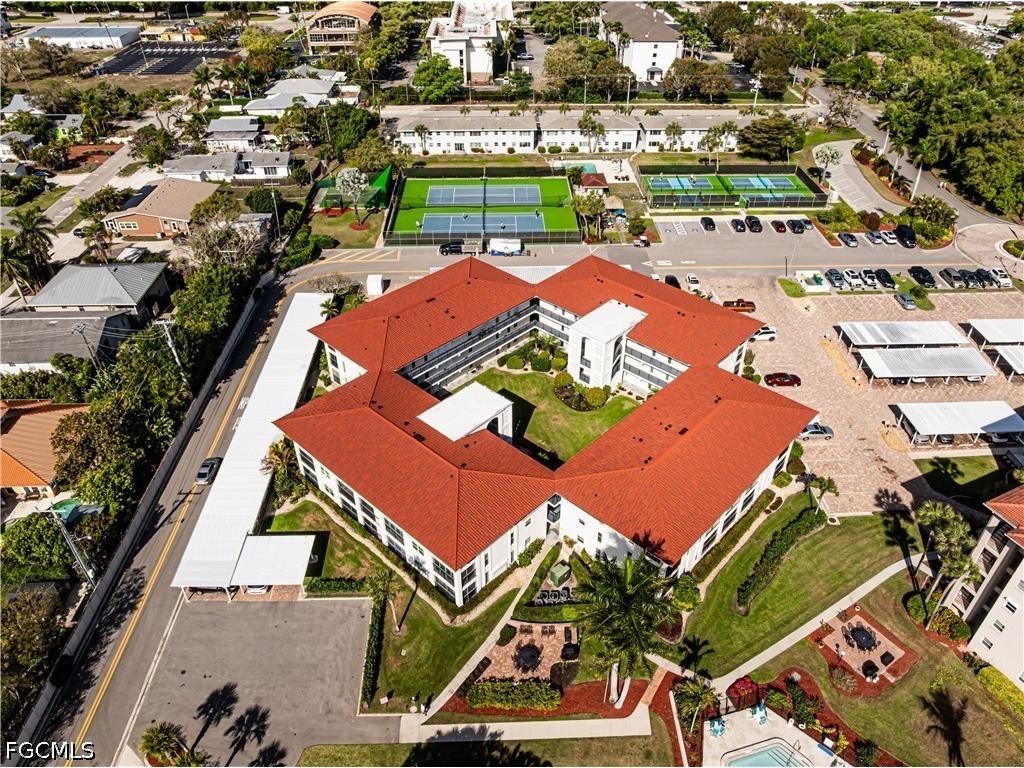 53 High Point Circle W #204 Naples FL 34103 2026015917 image38