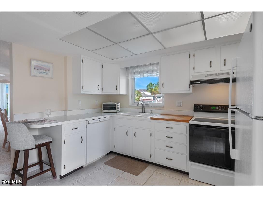 53 High Point Circle W #204 Naples FL 34103 2026015917 image4