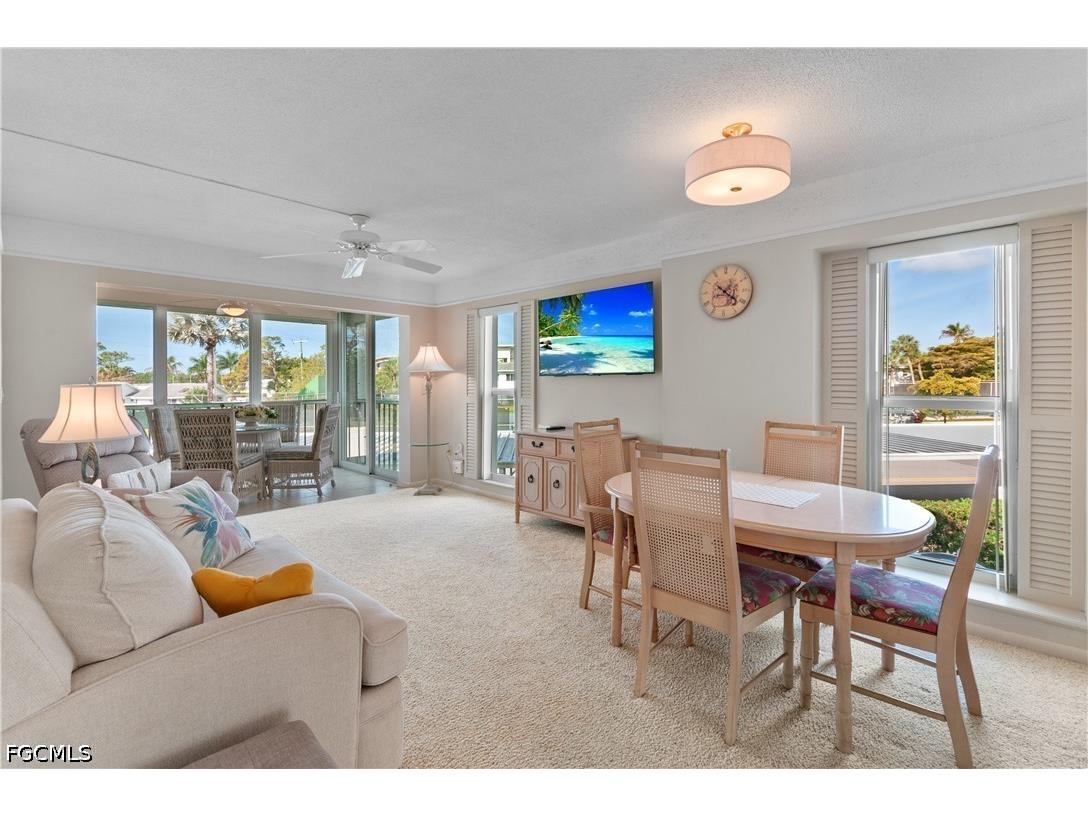 53 High Point Circle W #204 Naples FL 34103 2026015917 image7